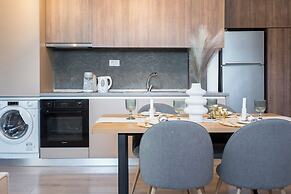Uphome Suites