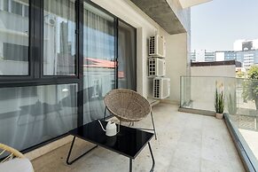 Uphome Suites