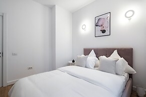 Uphome Suites