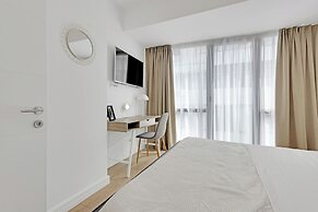 Uphome Suites