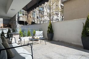 Uphome Suites