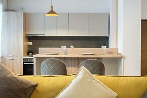Uphome Suites