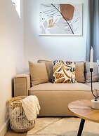 Uphome Suites