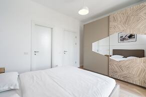 Uphome Suites