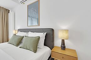 Uphome Suites