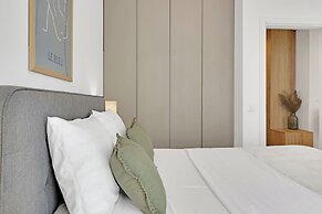 Uphome Suites