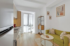 Uphome Suites