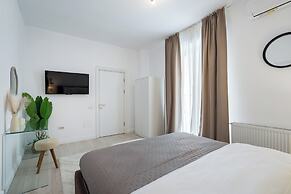 Uphome Suites