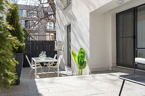 Uphome Suites