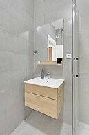 Uphome Suites