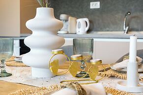 Uphome Suites
