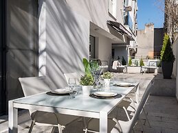 Uphome Suites