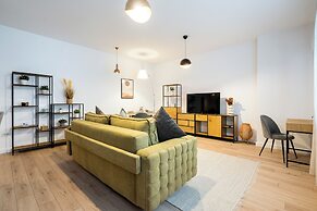 Uphome Suites