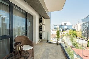 Uphome Suites