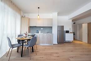 Uphome Suites