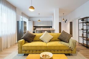 Uphome Suites