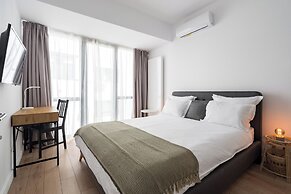Uphome Suites