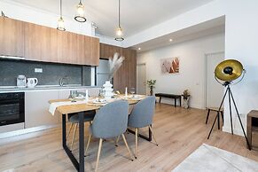 Uphome Suites