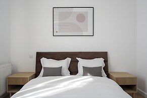 Uphome Suites
