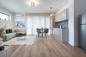 Uphome Suites