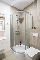 Uphome Suites