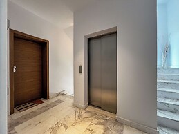 Uphome Suites
