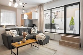Uphome Suites