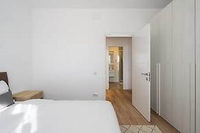 Uphome Suites