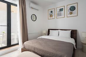 Uphome Suites