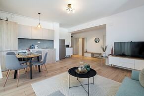 Uphome Suites