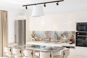 Majestic Luxury Villas