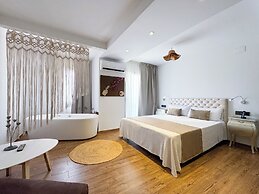EMERALD SUN HOTEL