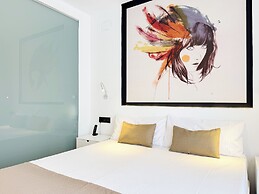 EMERALD SUN HOTEL