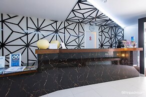EMERALD SUN HOTEL