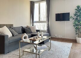1593 Charonne