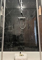 1593 Charonne