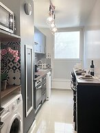 1593 Charonne