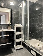 1593 Charonne