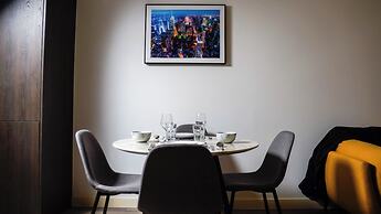 Halo Apartment