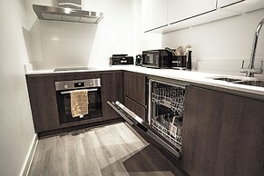 Halo Apartment