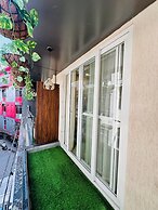 Hummingbird - A Luxury Stay