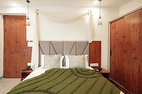 Hummingbird - A Luxury Stay