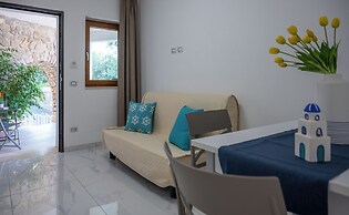 Maelle Apartments