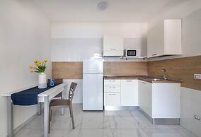 Maelle Apartments