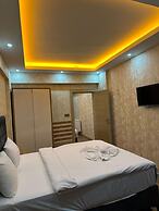 HOTEL PERA WHİTE