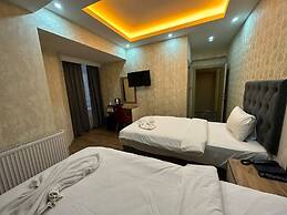 HOTEL PERA WHİTE