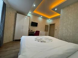 HOTEL PERA WHİTE
