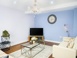 Spacious 6 Bedroom House in Bexleyheath