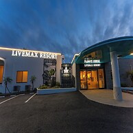 Livemax Resort Inamiseafront