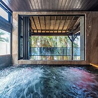 Livemax Resort Inamiseafront